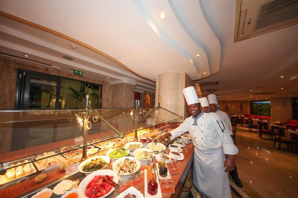 Kigali Serena Hotel Exterior photo