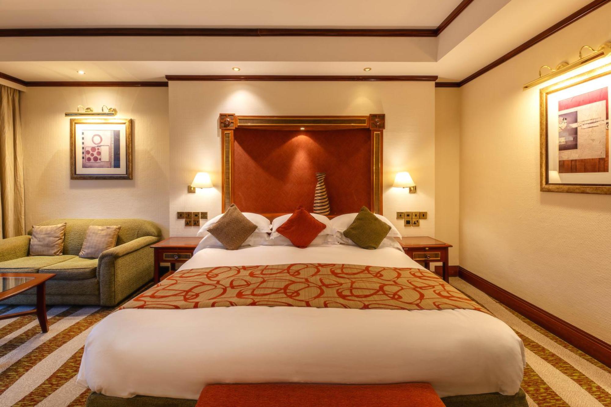 Kigali Serena Hotel Exterior photo